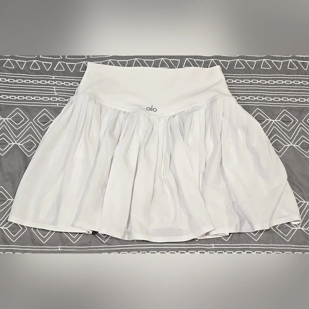 SOLD!!!! Alo Yoga Grand Slam Tennis Skirt Size Small - Picture 5 of 7